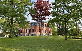 * Stadtvilla Plauen * * außergewöhnlich * 2 Zimmerwohnung * Zentrumsnah